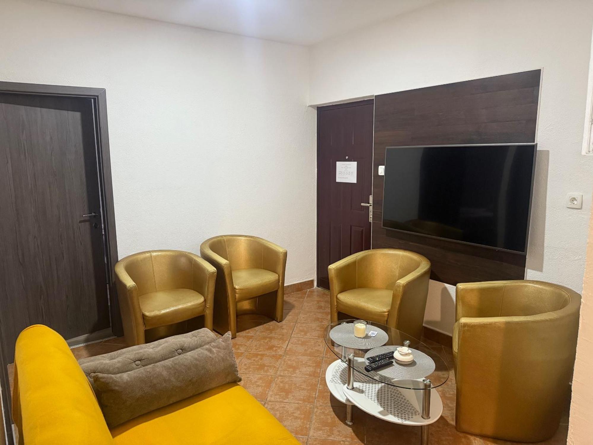 Apartmani Milokanovic 冯塔纳 外观 照片